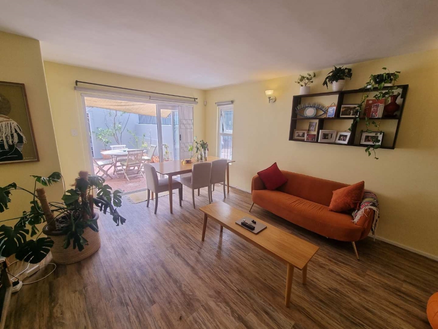 To Let 2 Bedroom Property for Rent in Claremont Upper Western Cape